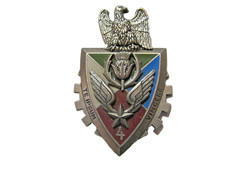 INSIGNE DU 4° RH COMMANDEMENT ET MANOEUVRE Y. DELSART