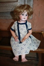 POUPEE ANCIENNE  porcelaine