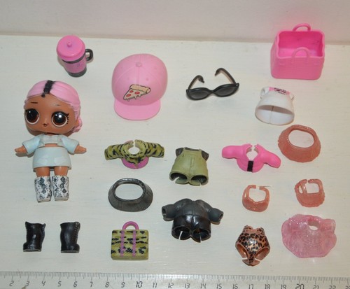 Lot petite poupée figurine - lot,