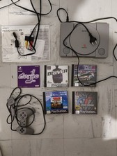 playstation 1 SCPH-5552 + 4