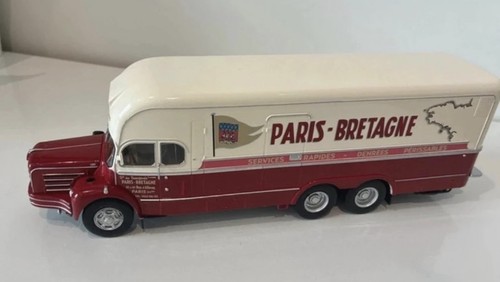 Camion collection paris - de,