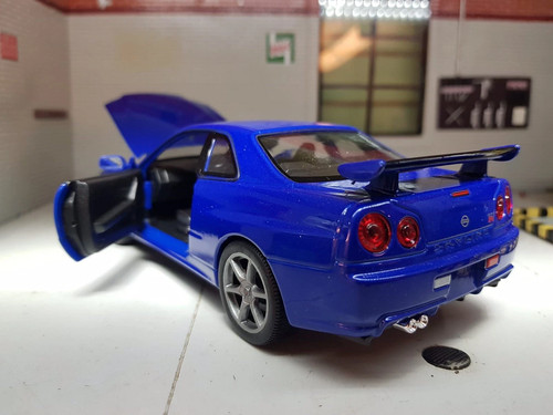 Nissan skyline gtr r34 - 1:24,