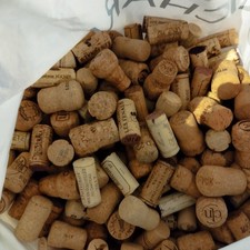 ++ Lot de 300 bouchons en liège ++