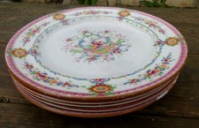 5 Assiettes plates faience