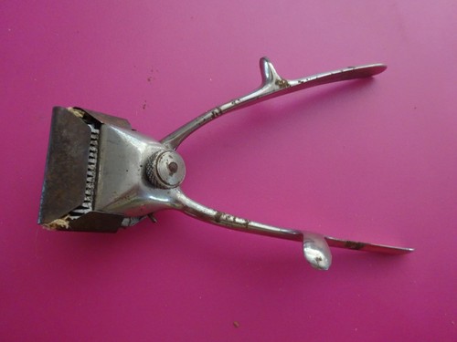 Ancienne tondeuse mains - ancienne,