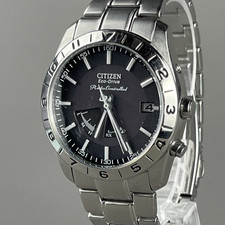 Montre de plongée solaire