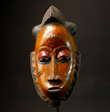 Masque africain en bois