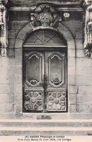 Nantes porte une - nantes,