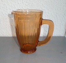 PICHET CARAFE EN VERRE ROSE