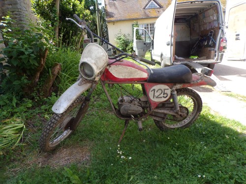 Moto guzzi enduro à - moto,
