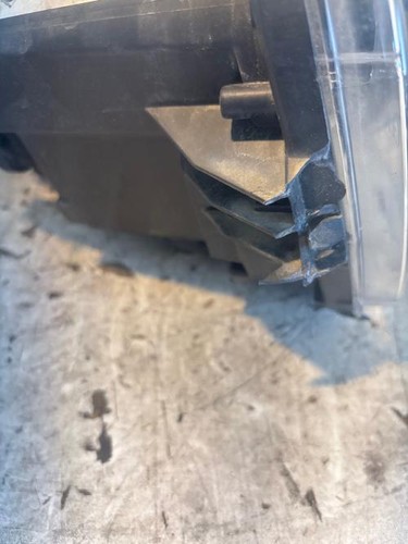 Optique avant principal gauche