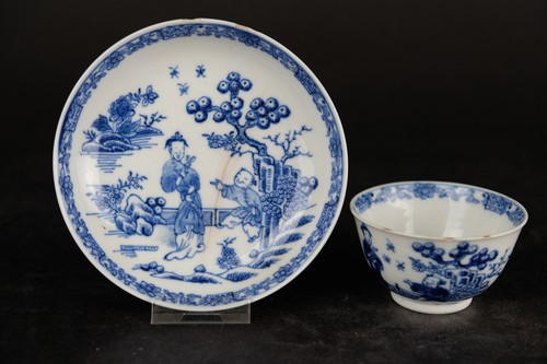 Ancienne tasse soucoupe en - et,