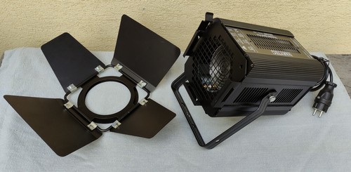 Deux projecteurs varytec spot - deux,
