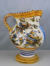 GRAND PICHET PINCé MAJOLIQUE EN CERAMIQUE SIGNE W  POREC HAUT 25 CM 