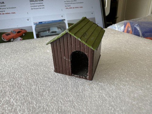 Britains niche chien - niche, a