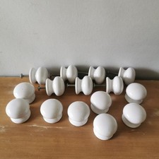 Lot Poignées / Boutons De Meuble En Porcelaine