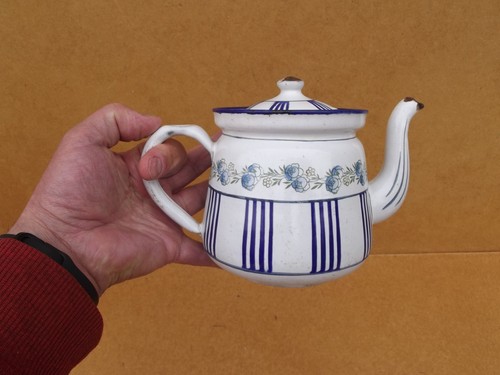 Ancienne petite cafetière - , en
