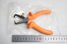 NEUF : Pince a denuder isolée