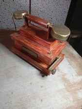 maquette en carton téléphone ancien fabrication artisanal