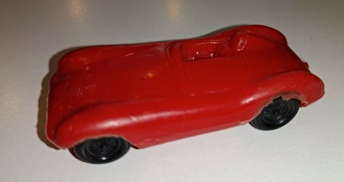 Voiture miniature aston - aston, martin