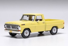 Ford F100 Pick Up Jaune clair