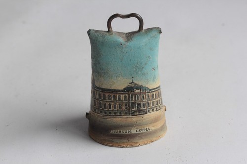 Ancienne cloche peint paysage