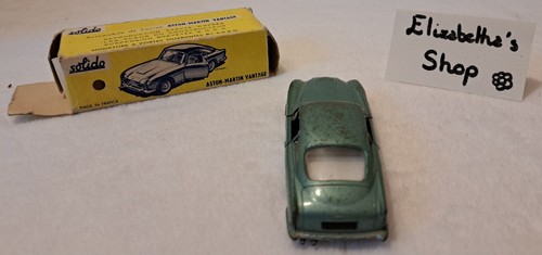 Solido ref 130 aston - -,