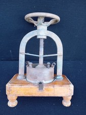 Ancien presse a jus pour