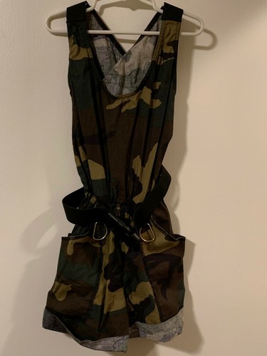 Girl army style hip hop - army,