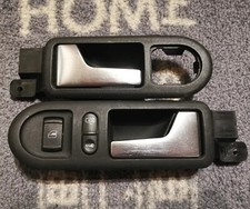 Poignées de traction de porte