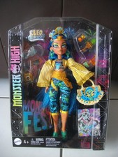 Monster high poupée dans