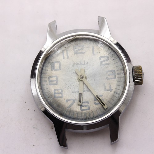 Montre mécanique ancienne
