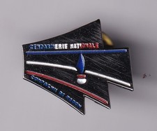 Rare pins pin gendarmerie - pins, pin's
