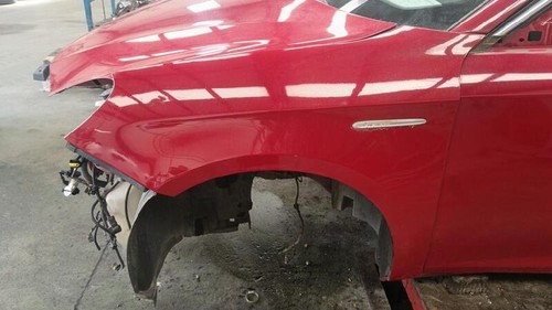 Aile gauche alfa romeo - aile,