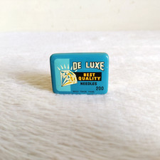 Vintage De Luxe Gramophone