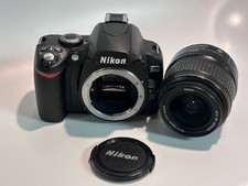 Nikon D40 Camera w/ AF-S DX