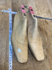 n° 6 old tool, outil ancien de Cordonnier bottier, forme à chaussure  femme