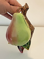 ancienne tirelire forme poire en barbotine  trompe l'oeil.