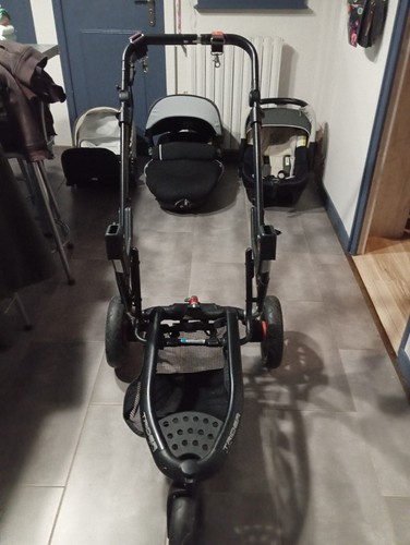 Poussette trider by - en, 1