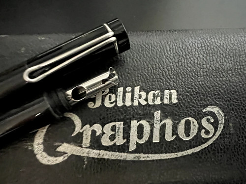 Pelikän graphos stylos - stylos, de