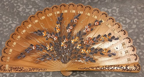 Eventail bois fleurs - eventail,