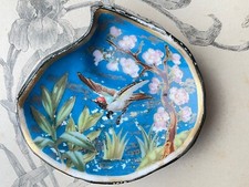 Ancienne Coupelle en faïence forme coquillage à décor oiseaux Japon