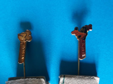 PEZ epinglette Mickey et Goofy/Dingo en metal; anciens, TBE