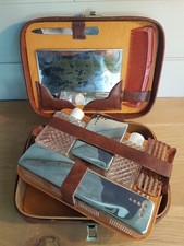 Trousse de voyage en cuir