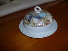 Assiette avec couvercle  pour ROQUEFORT  -