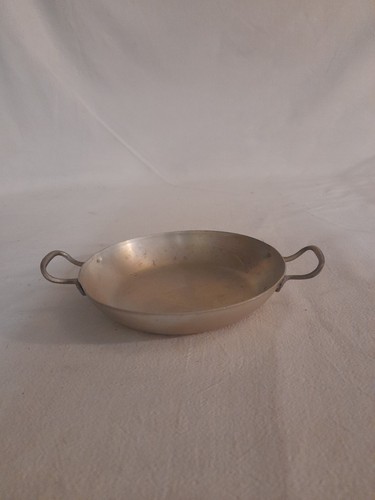 Jolie plat oeufs rond - plat,