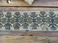 Bande de tapisserie au demi