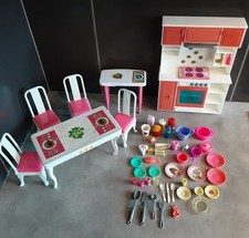 Lot meubles cuisine et accessoires pour poupée Barbie Vintage