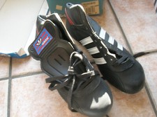 CHAUSSURES FOOT ADDIDAS  MAORI