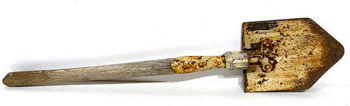 Ancienne pelle militaire - pelle,